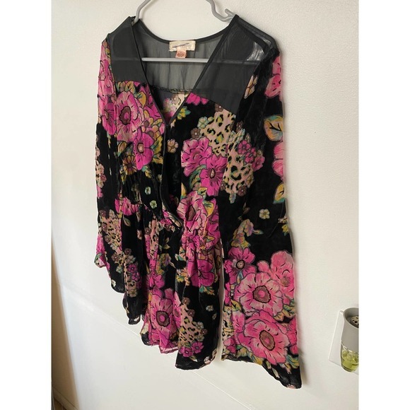 Band of Gypsies Floral Romper - Picture 2 of 7